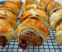 Load image into Gallery viewer, Lightly spiced Sausage Rolls - 16
